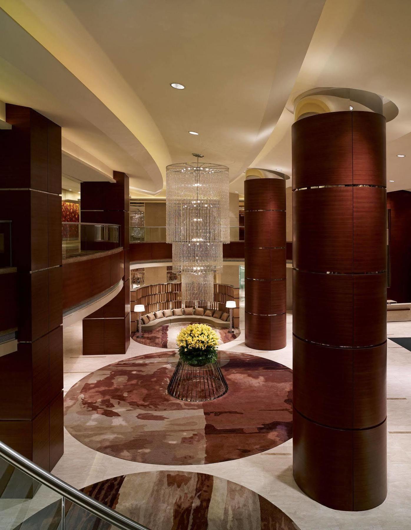 New World Wuhan Hotel Bagian luar foto